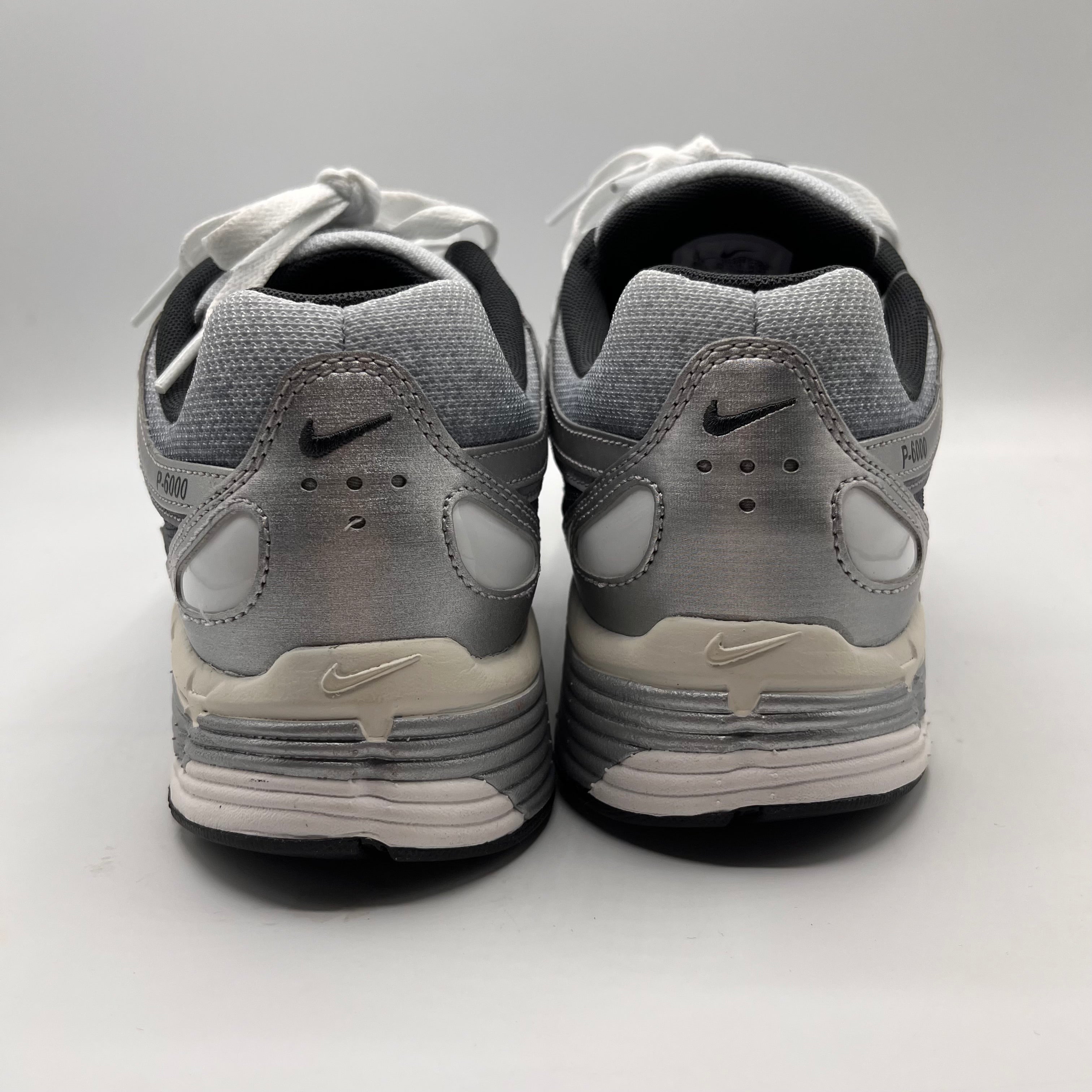 Nike P-6000, Metallic Silver - UK7.5