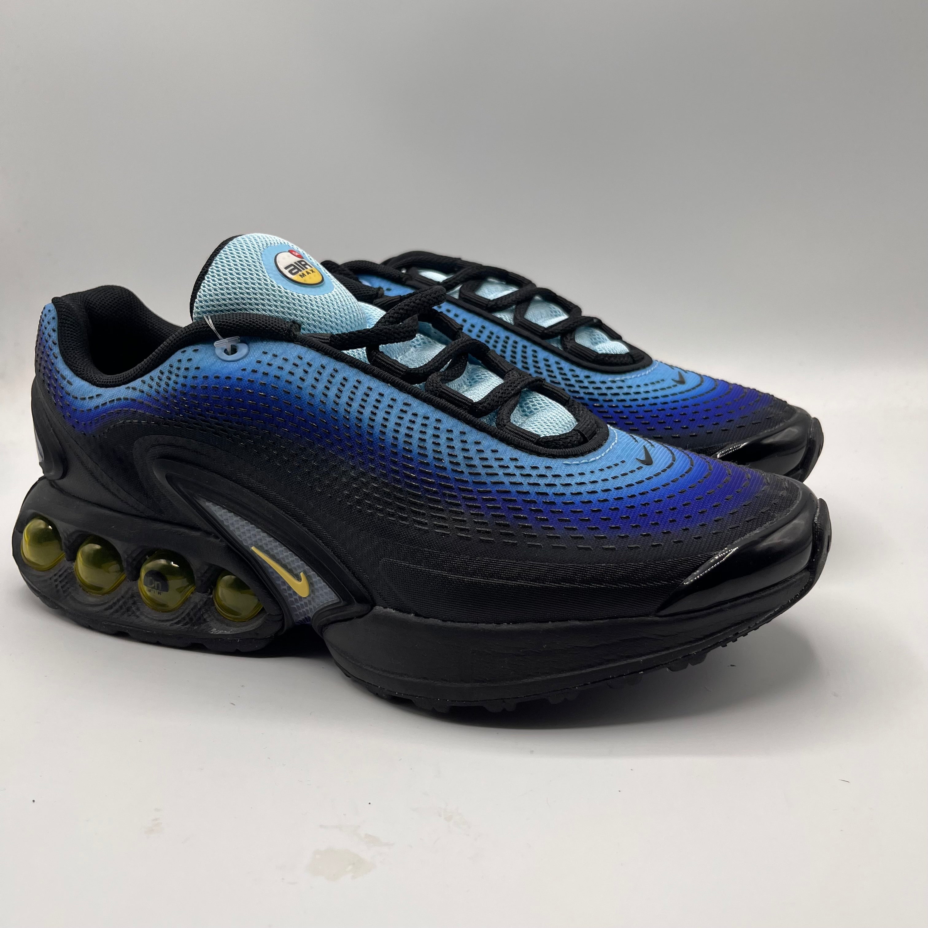 Air Max DN SE, Chamois Hyper Blue - UK7