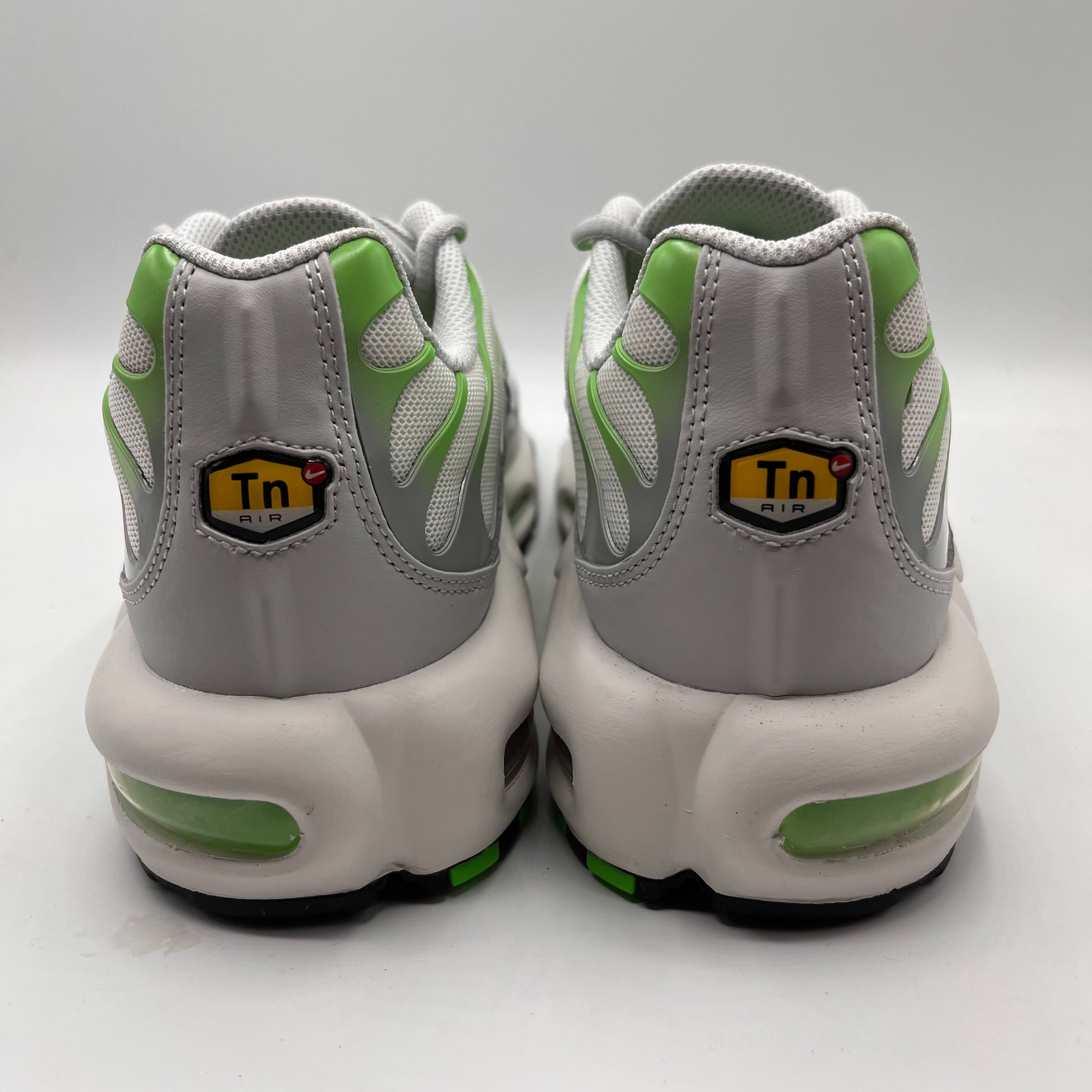 W Air Max Plus, Green Strike - UK9
