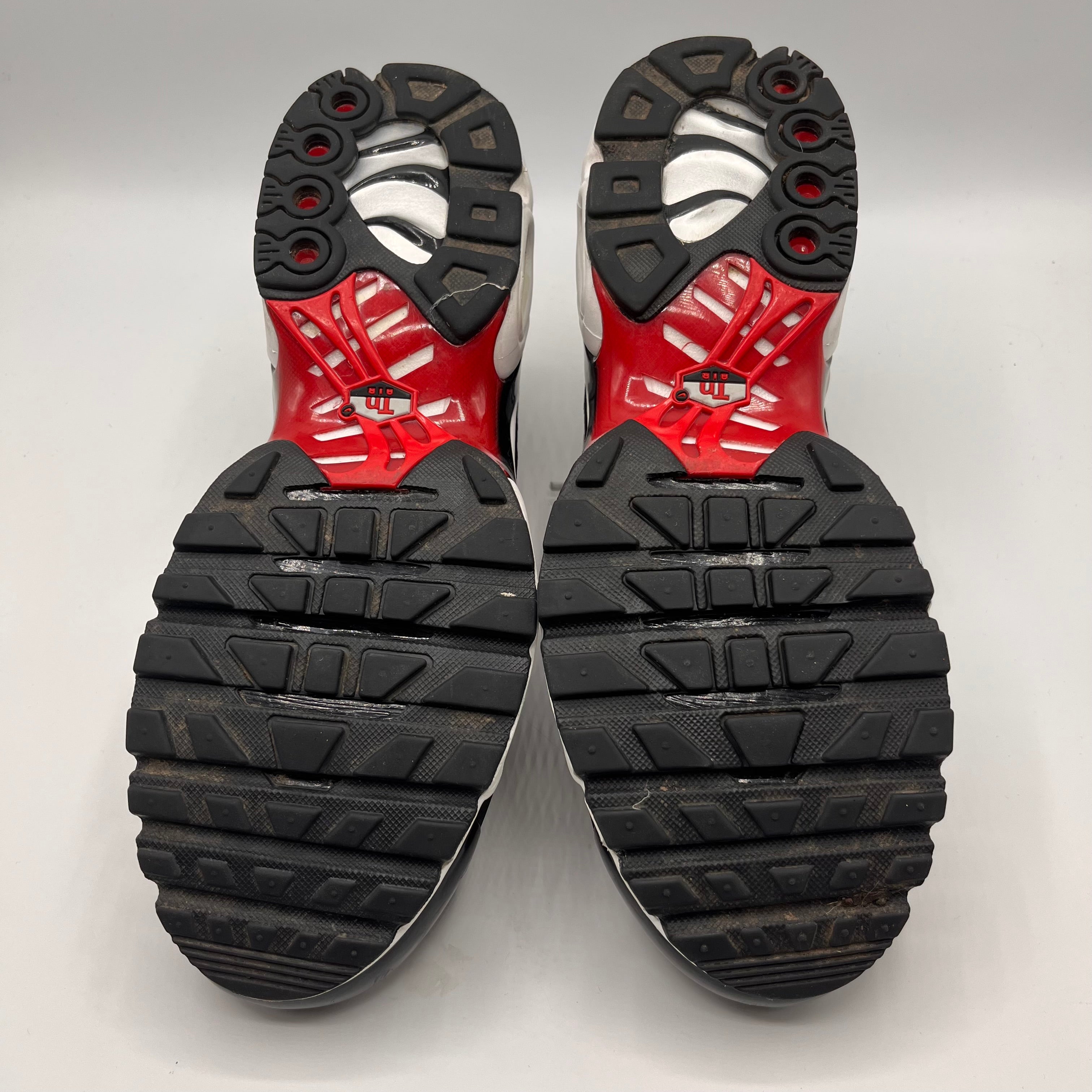 Nike Air Max Plus, University Red - UK8.5