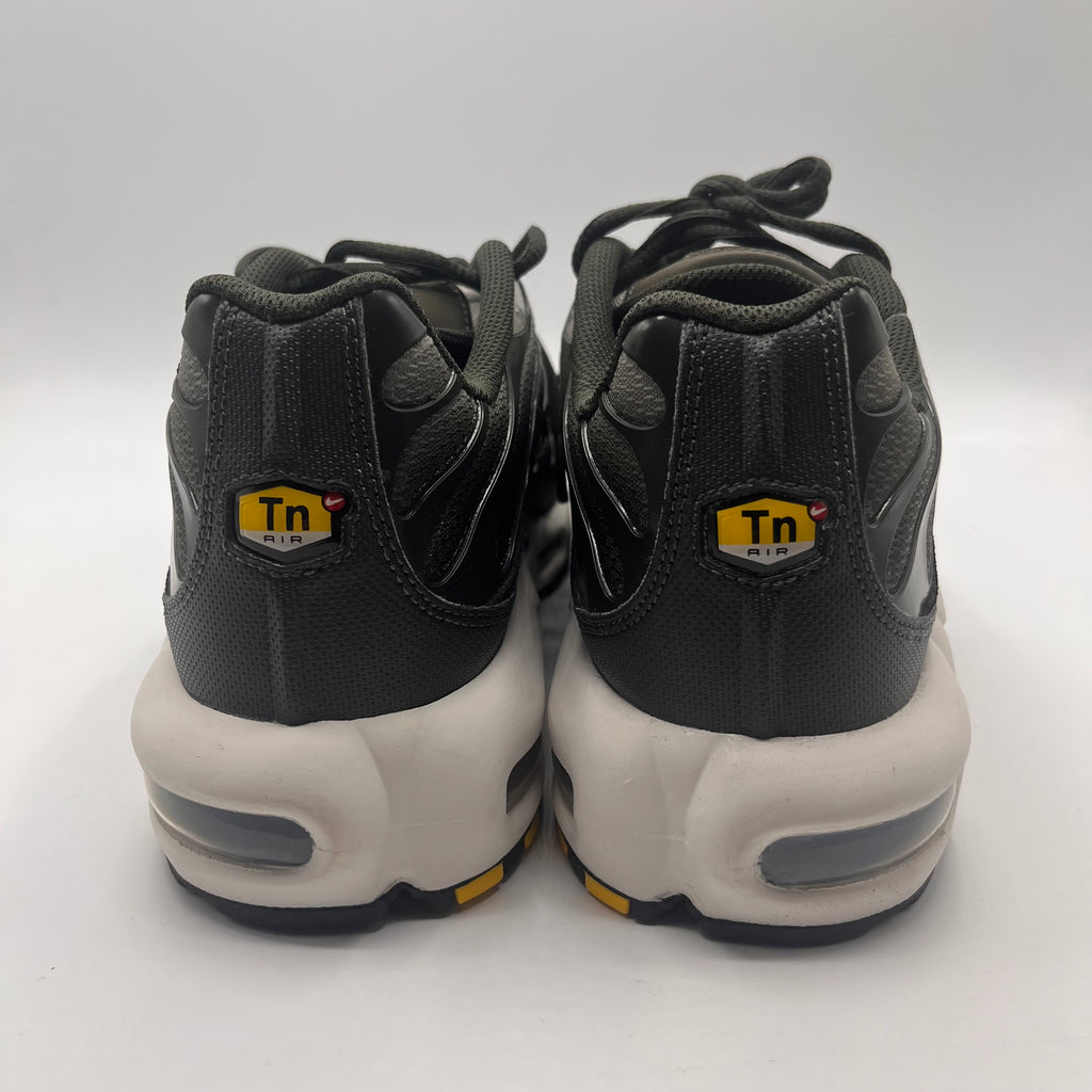 Nike Air Max Plus, Cargo Khaki.