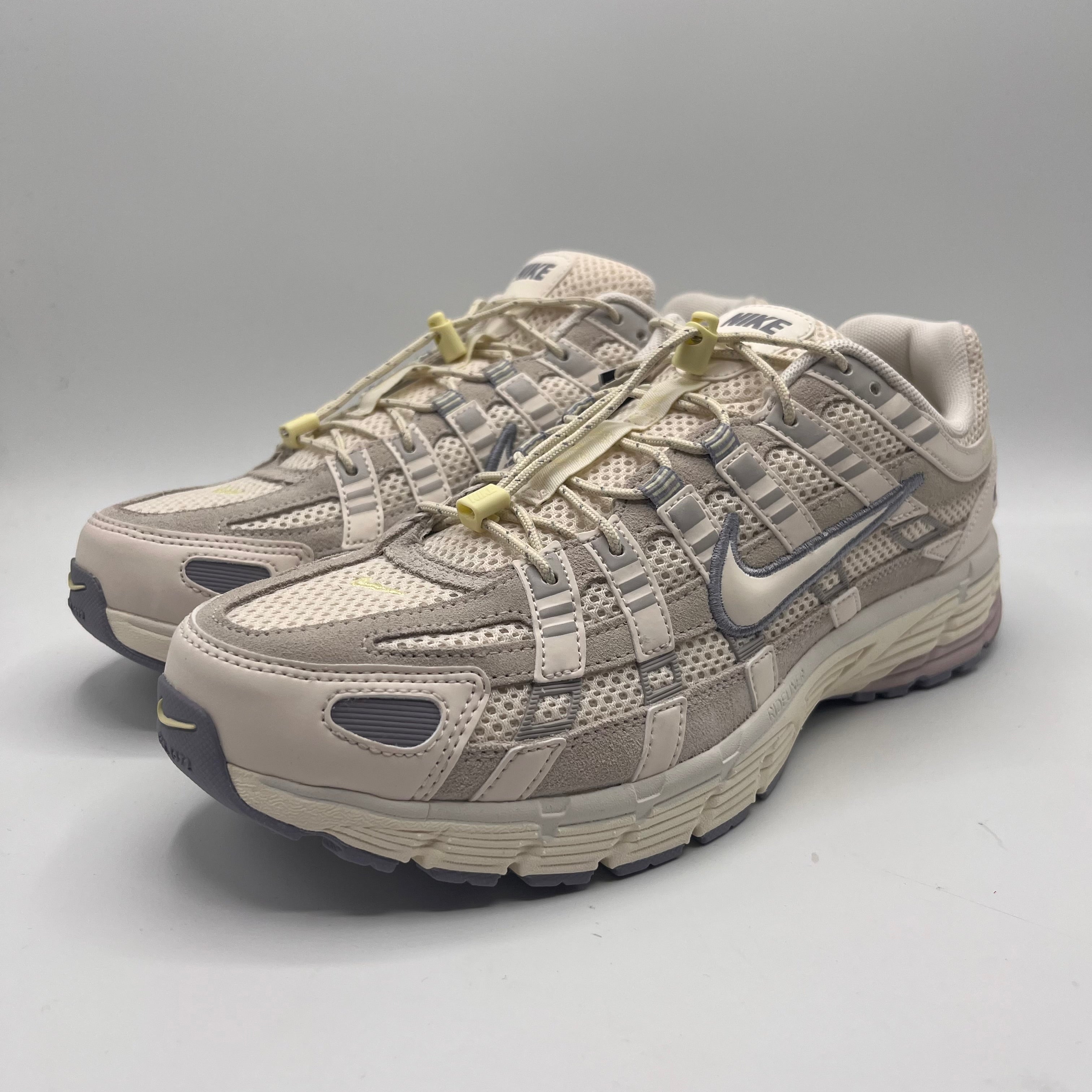 W Nike P-6000 PRM, Light Bone - UK8
