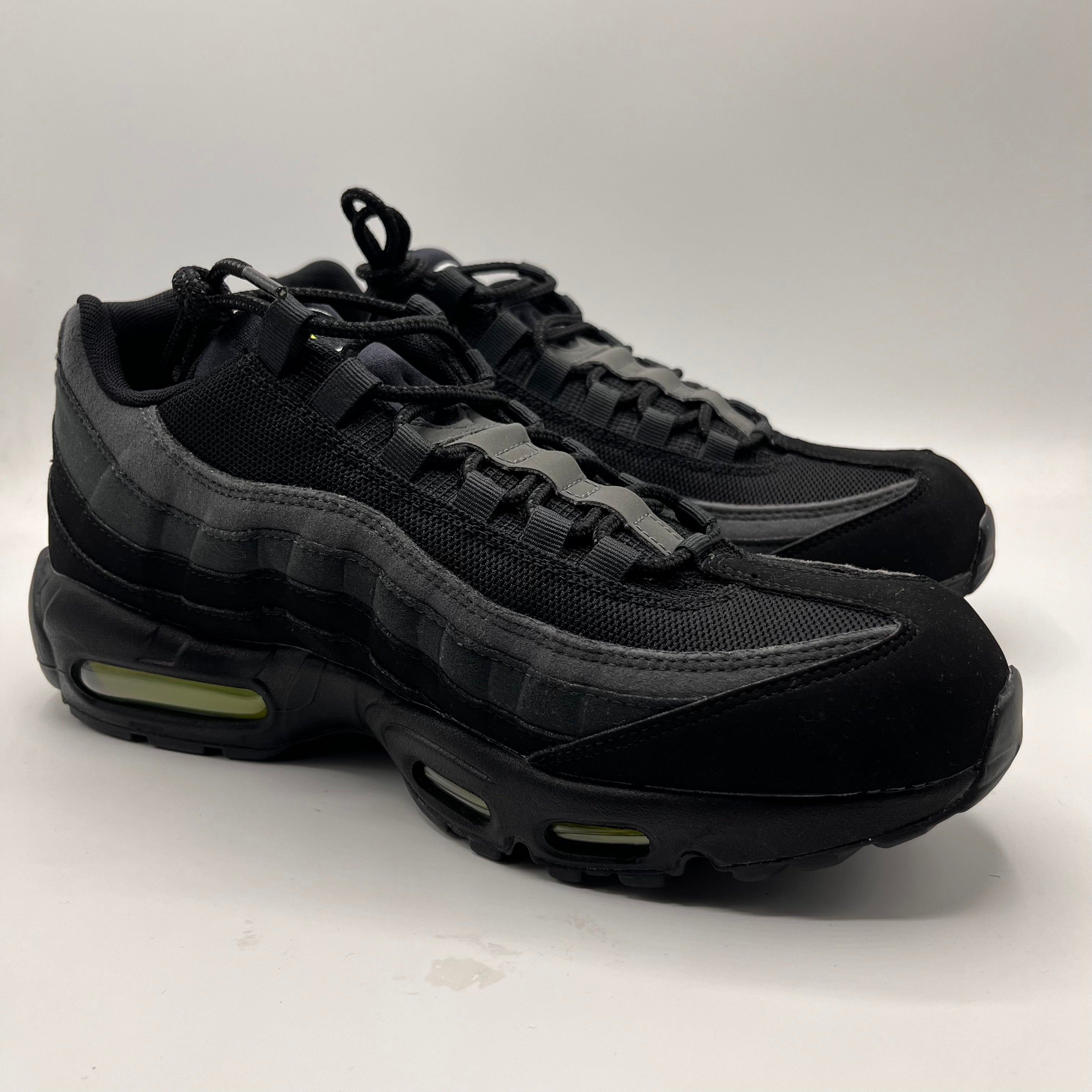 Nike Air Max 95s, Smoke Grey Volt.