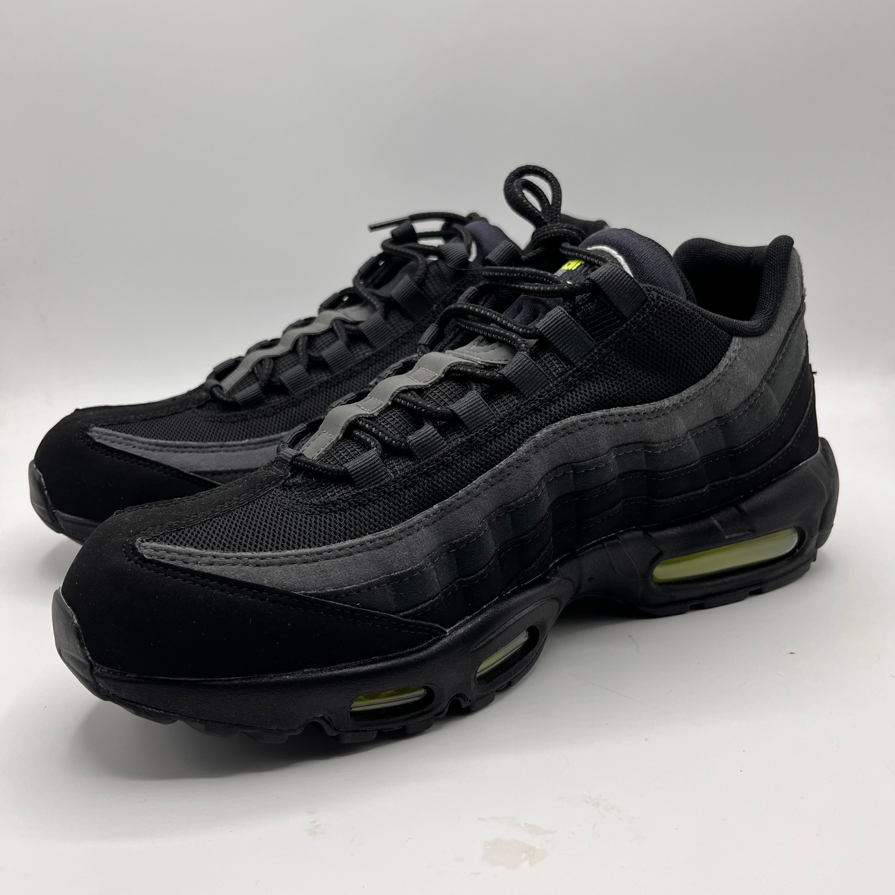 Nike Air Max 95s, Smoke Grey Volt.