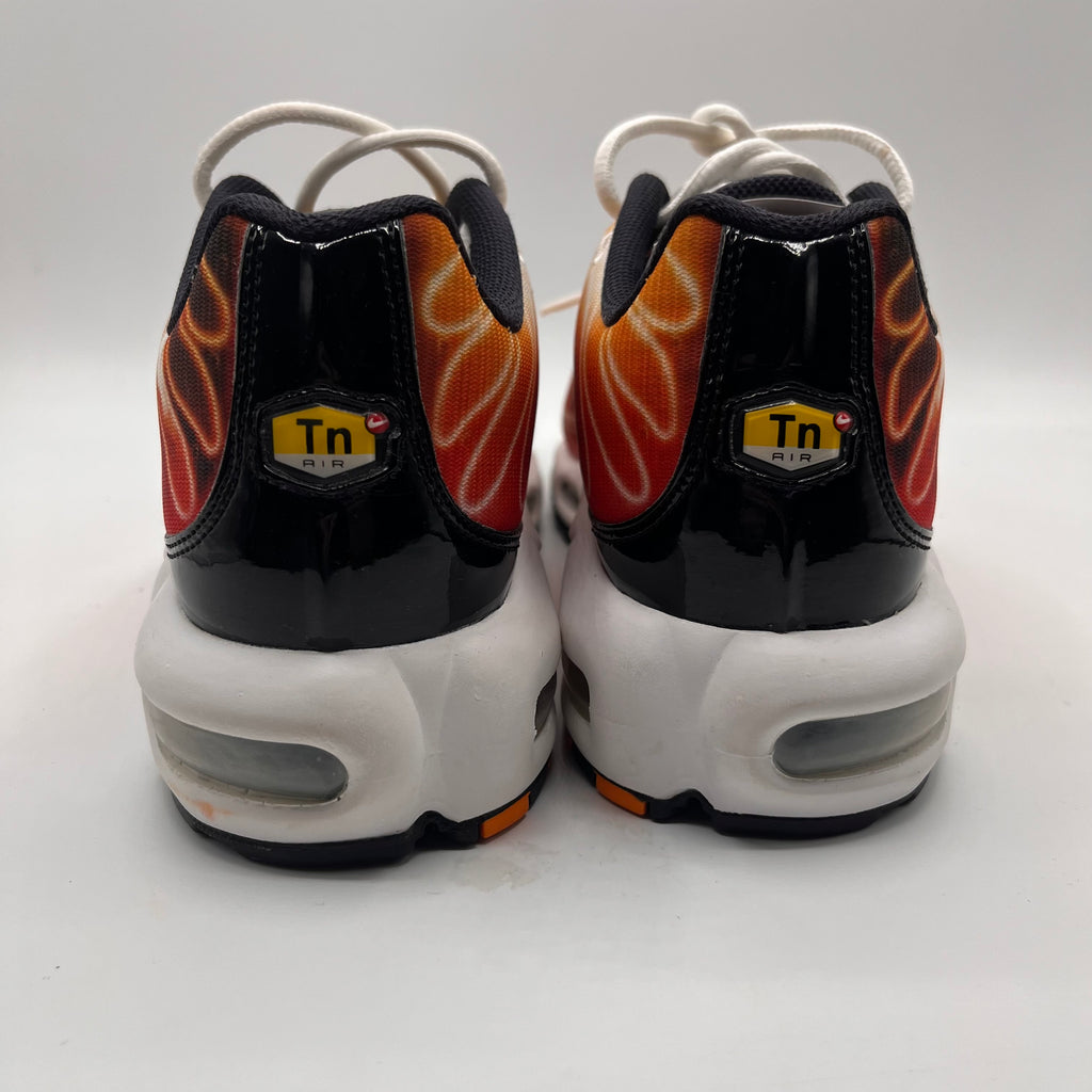 Nike Air Max Plus OG, Light Photography.