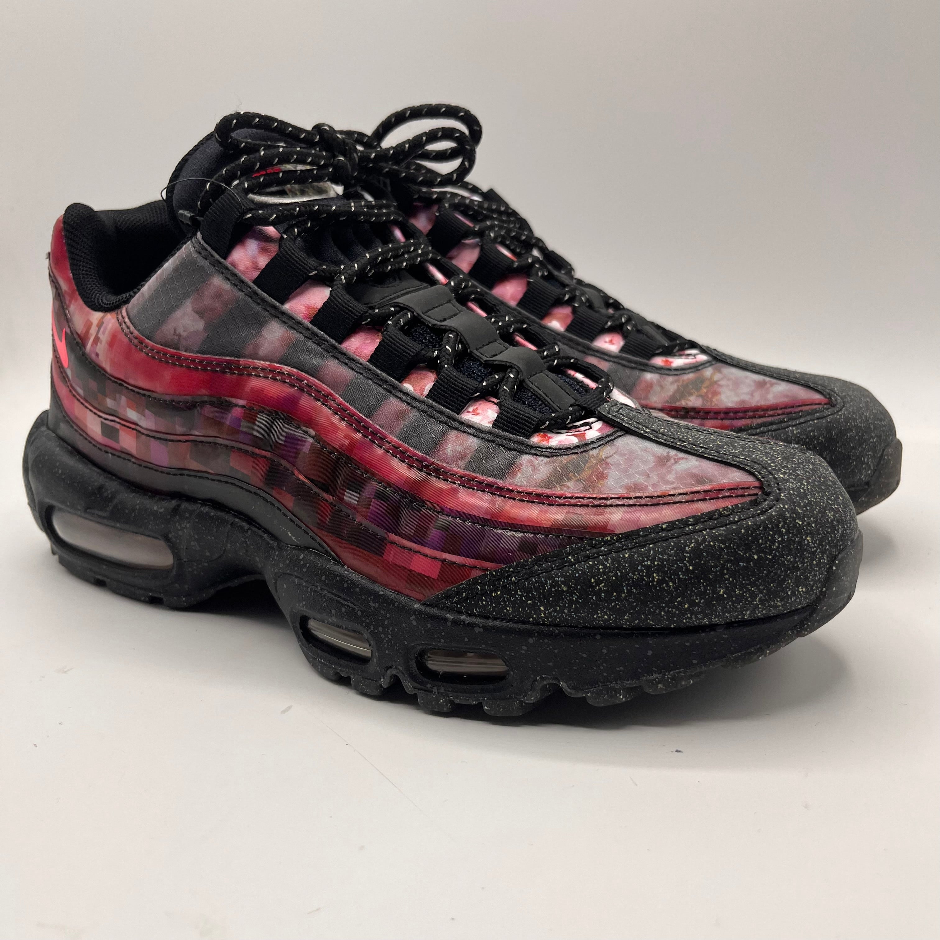 Air Max 95s, Cherry Blossom - UK6.5