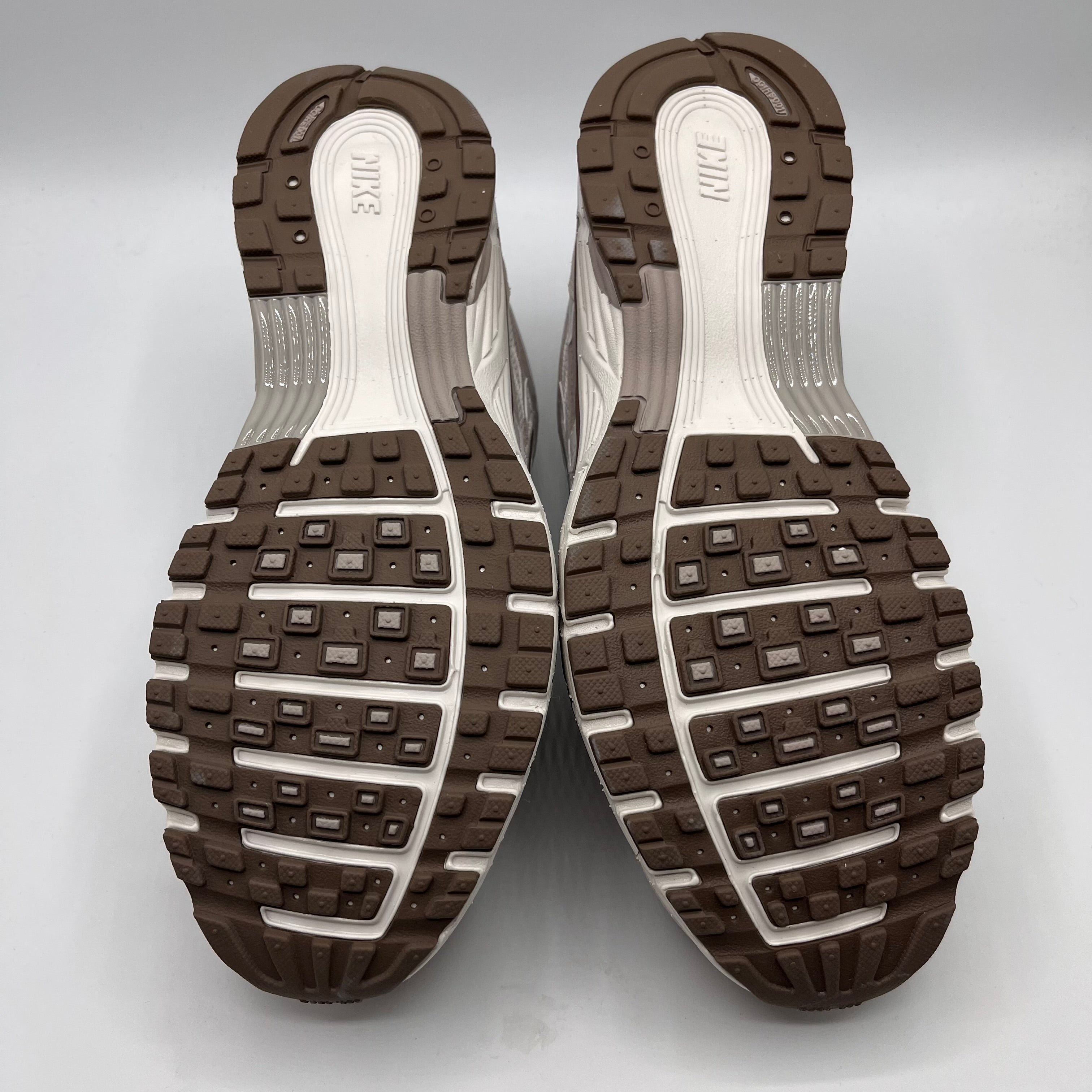 W Nike P-6000, Phantom Mink Brown.